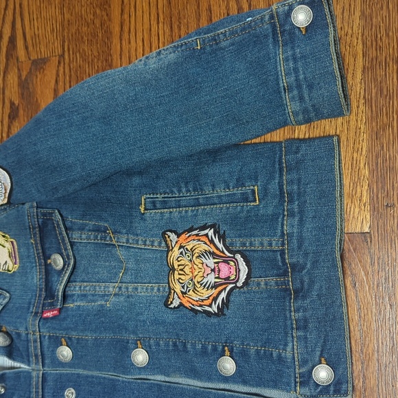 Levi's patch jean jacket - Picture 5 of 9